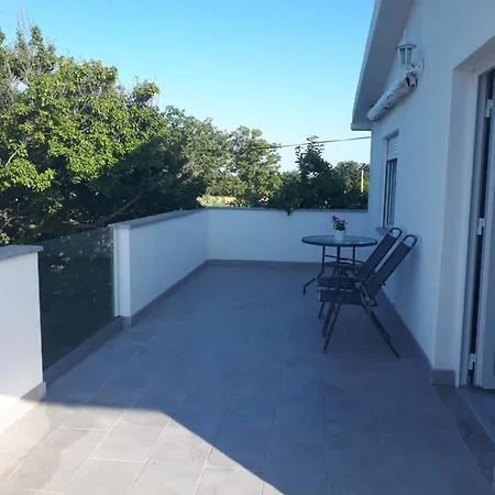 Nevenka Zaton (Zadar)